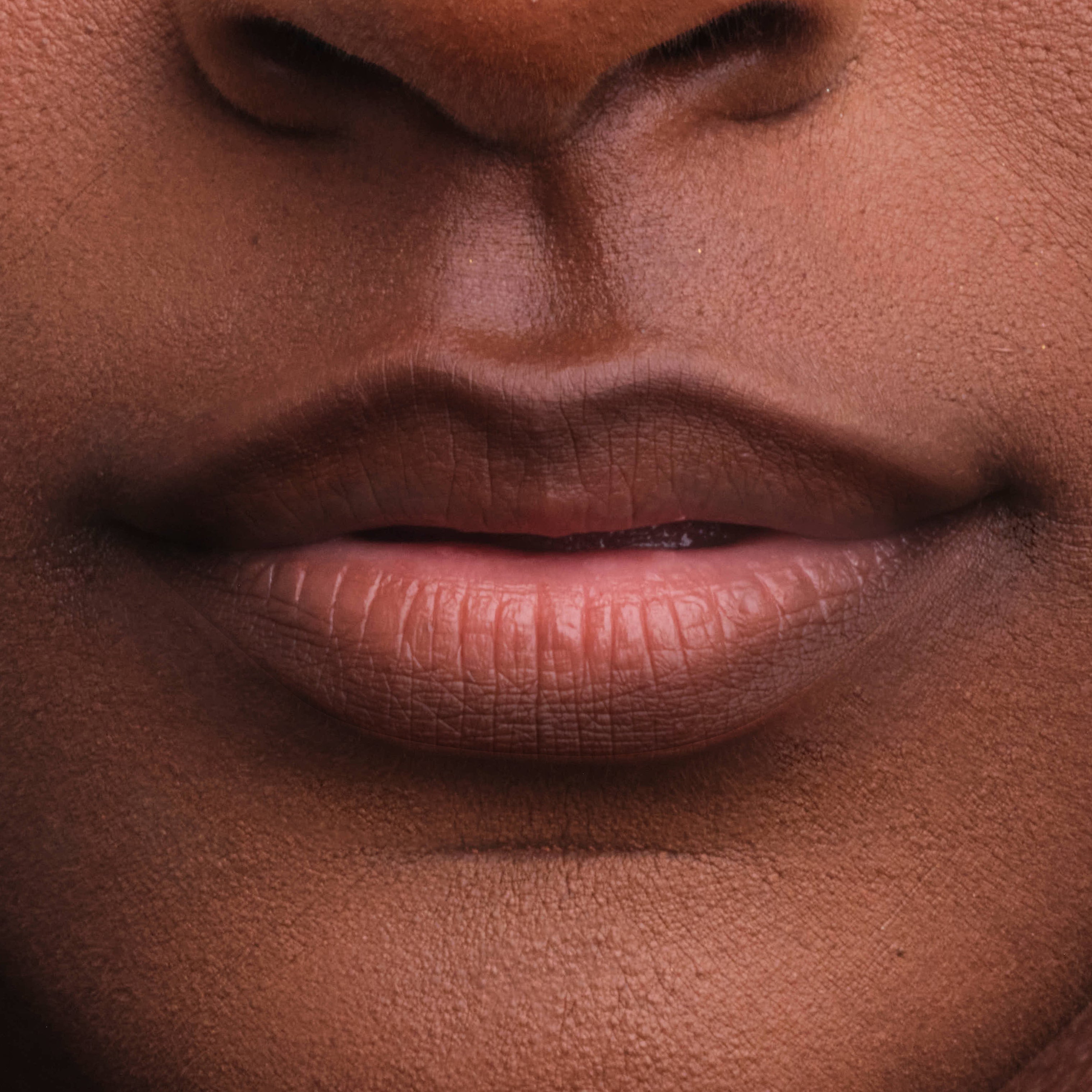 EXO Lip Liner